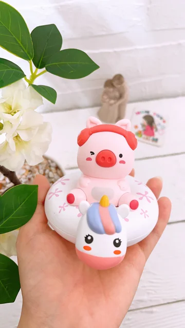 شناگر کوکی خوک قایق سوار