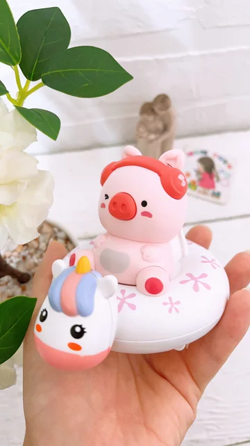 خوک یونیکرن سوار شناگر کوکی